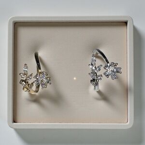 Elegant Gold and Silver Floral/Leaf Rings